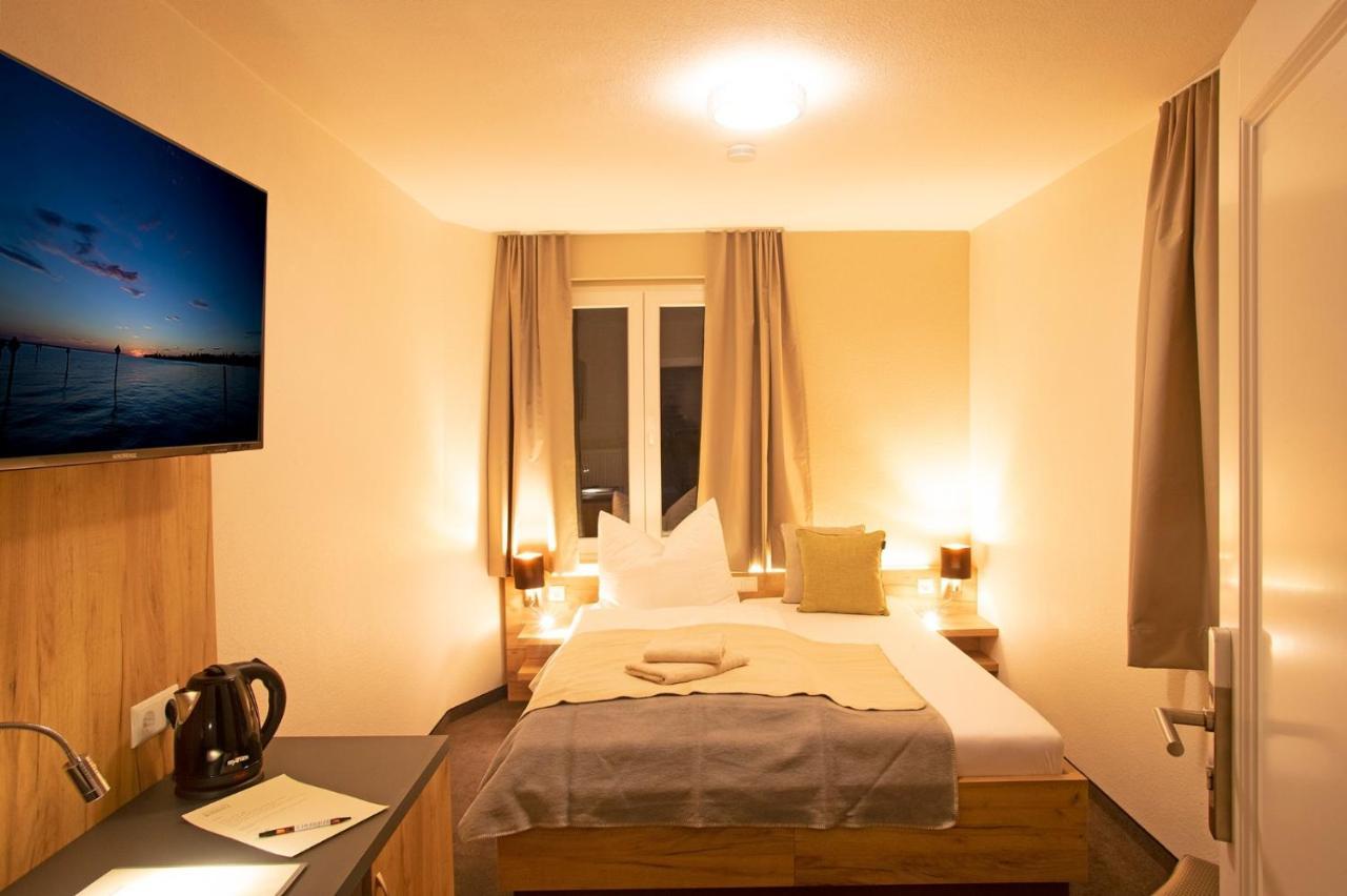 Hotel & Gutsgasthaus Koeberle リンダウ エクステリア 写真