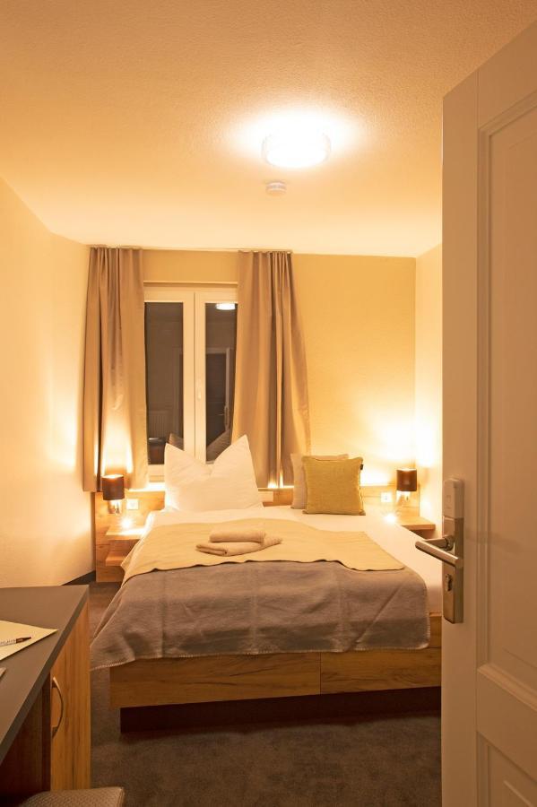 Hotel & Gutsgasthaus Koeberle リンダウ エクステリア 写真