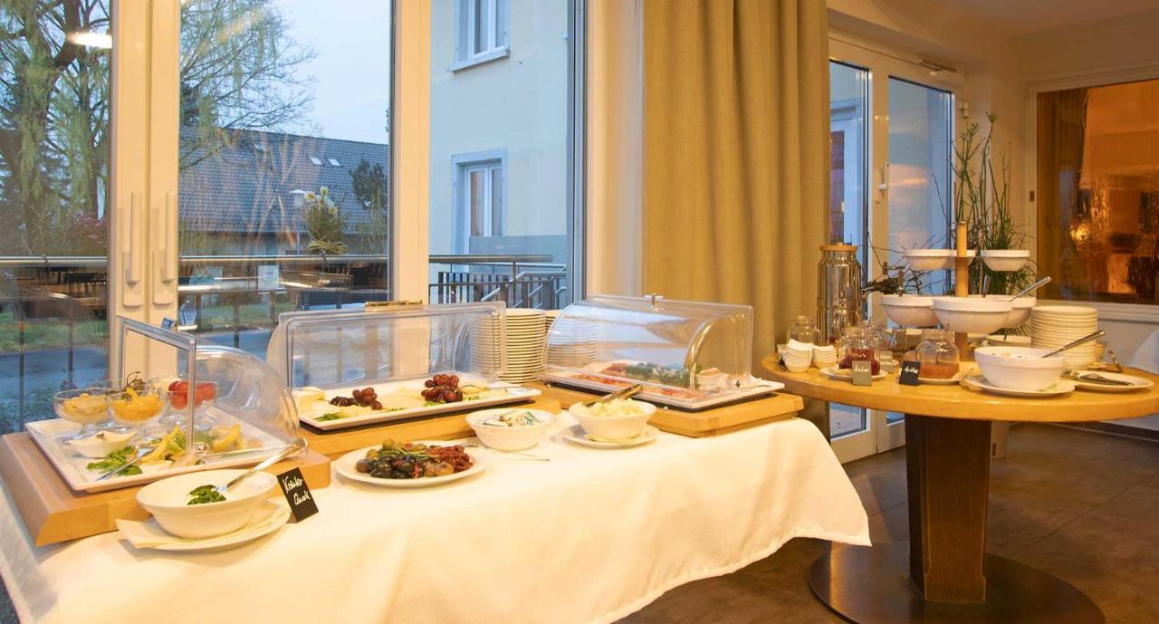 Hotel & Gutsgasthaus Koeberle リンダウ エクステリア 写真
