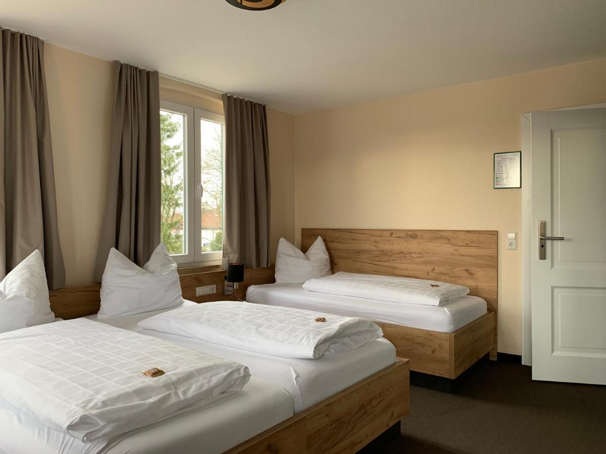 Hotel & Gutsgasthaus Koeberle リンダウ エクステリア 写真